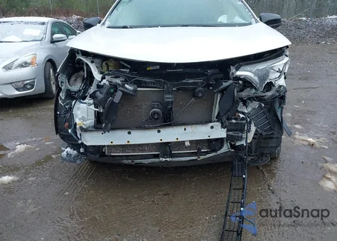 2017 Toyota Rav4 Le z USA, uszkodzony, nr VIN JTMBFREV6HJ170417